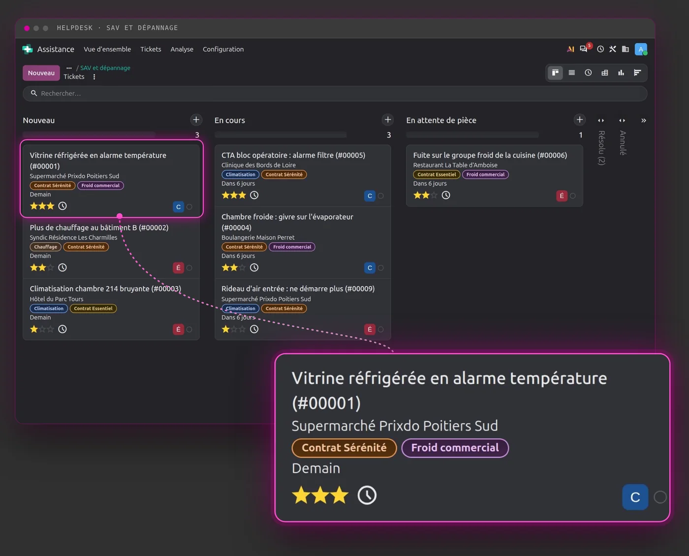 Tickets Odoo Helpdesk en mode sombre, avec un ticket urgent agrandi : client sous contrat Sérénité, échéance du délai et priorité